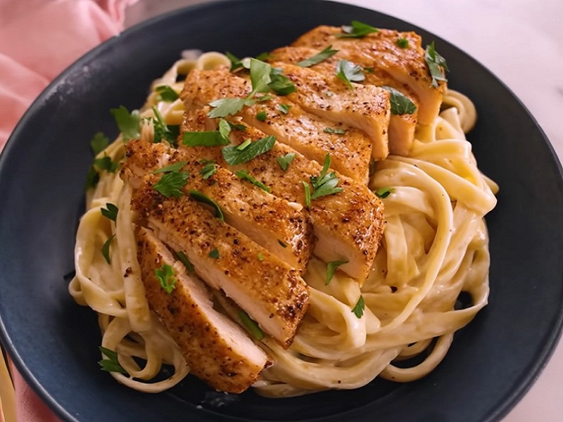 Chicken with Alfredo Sauce Recipe