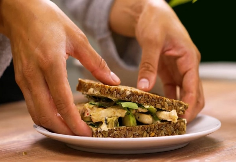 Chicken with Avocado Sandwich