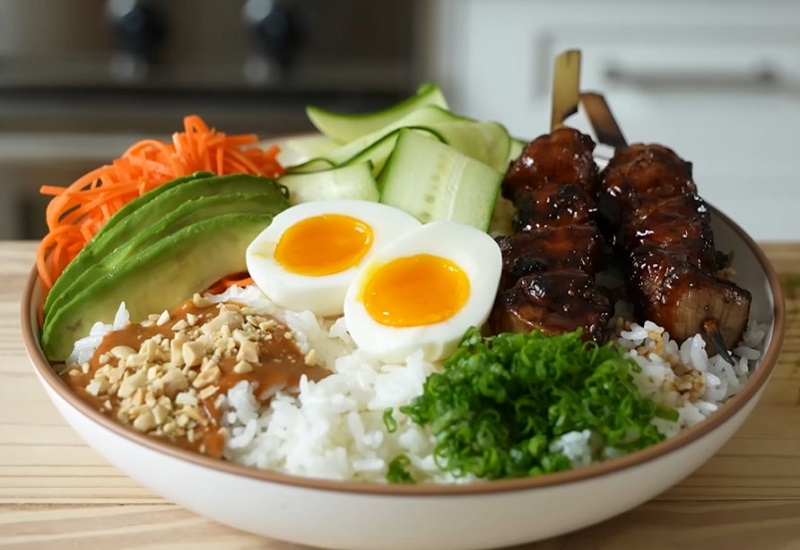 Chicken with Avocado and Rice