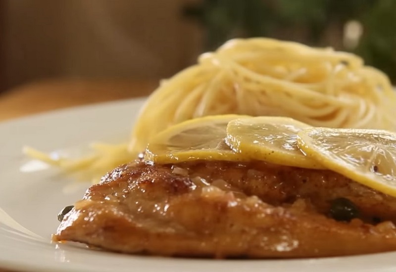 Chicken With Capers and Lemon