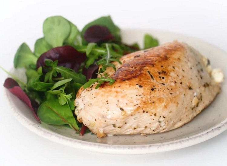 Chicken With Feta and Spinach