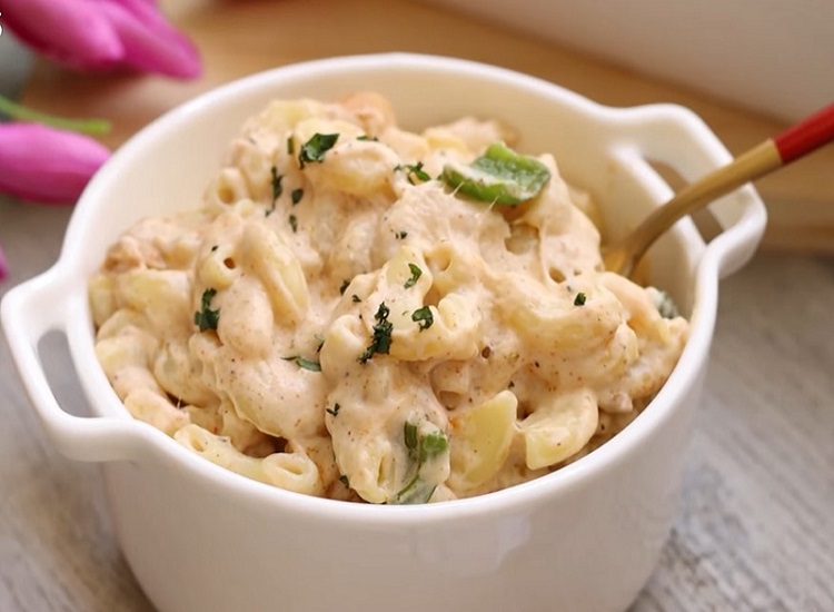 Chicken With Mac And Cheese