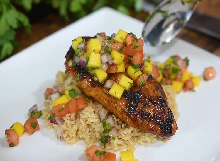 Chicken With Mango Salsa