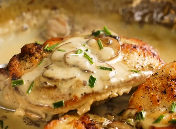 Chicken With Mushroom Sauce