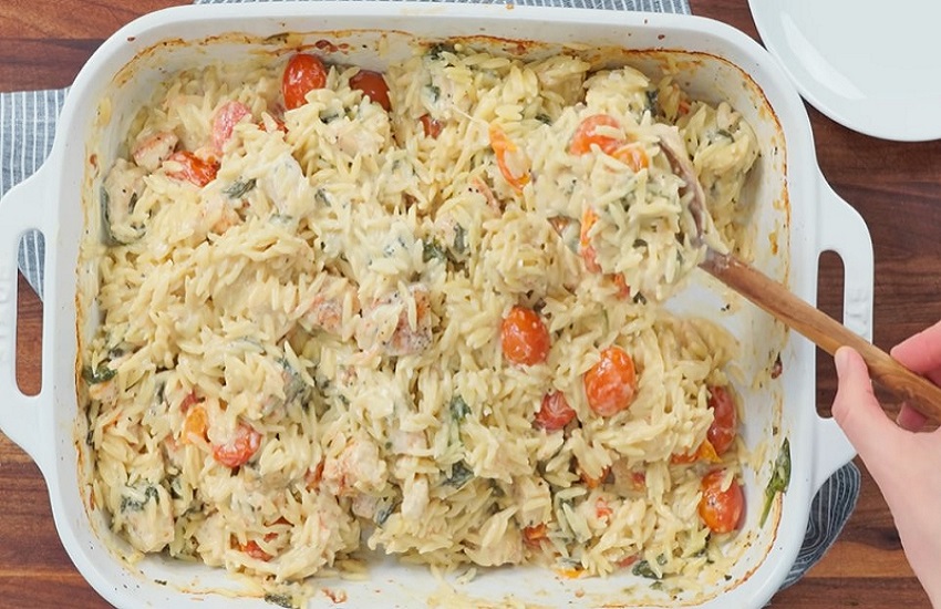 Easy One-Pan Chicken Orzo Bake