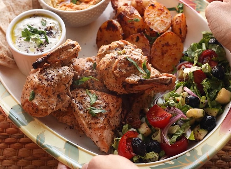 Lemon Garlic Greek Yogurt Chicken