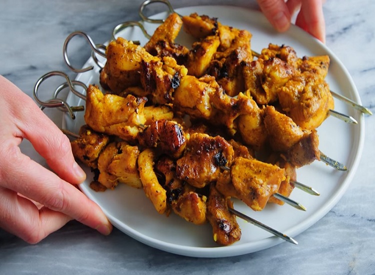Chicken Satay with Peanut Sauce