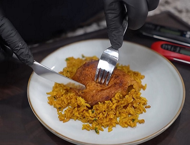 Chicken With Yellow Rice Recipe