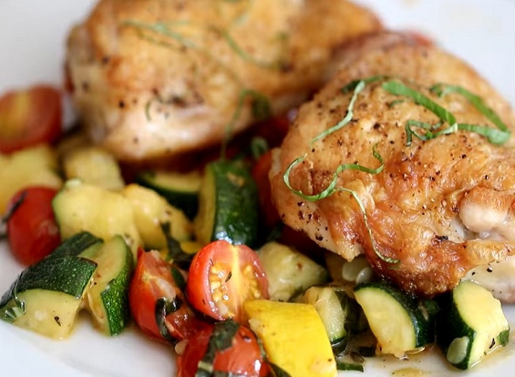 Chicken With Yellow Squash