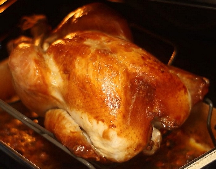 Juicy Roast Turkey Using Butter Cheesecloth