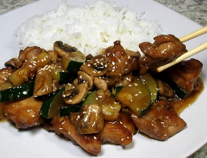 MUSHROOM CHICKEN Zucchini Stir Fry