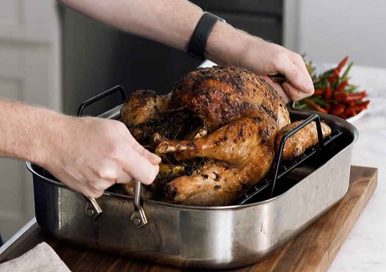 Mayo to Make a Perfectly Juicy Thanksgiving Turkey