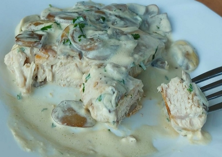 Turkey With Mushroom Sauce