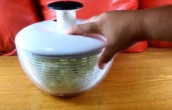 What Is an OXO Salad Spinner