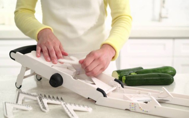 How to Use OXO Mandoline