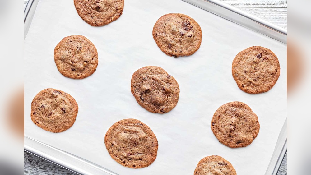How to Use Baking Sheets (Cookie Sheets)